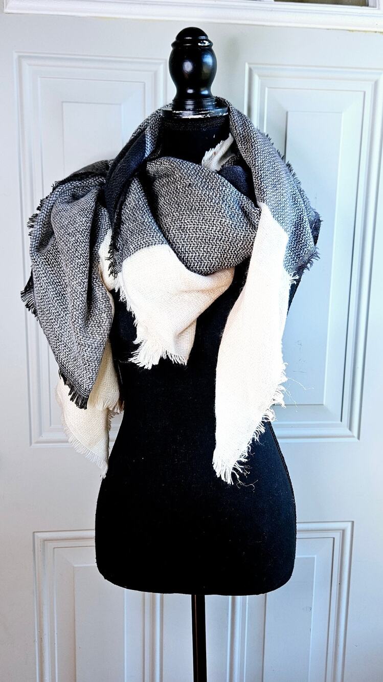 JustFab Thick Blanket Scarf Square Cream Gray Color Block Warm Cozy Comfortable